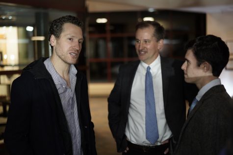 Gabe Polsky ’98 chats with Scott Shrager '19.