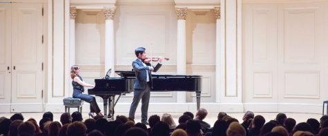 Shane Kim ’20 performs