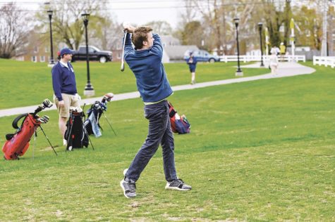 Boys JV Golf Drives For Success