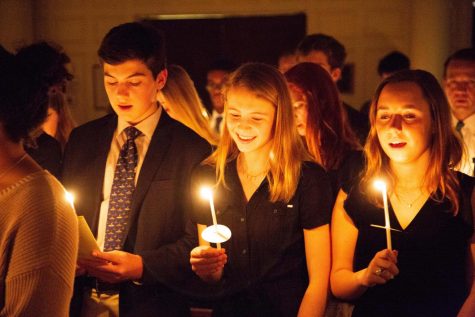 Community Prepares for Holidays