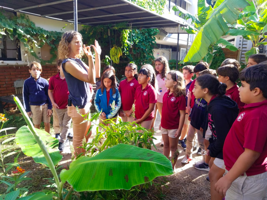 Ms. Sidran taught middle schoolers at the Carol Morgan school, an international American school in Santo Domingo before coming to Hotchkiss.
