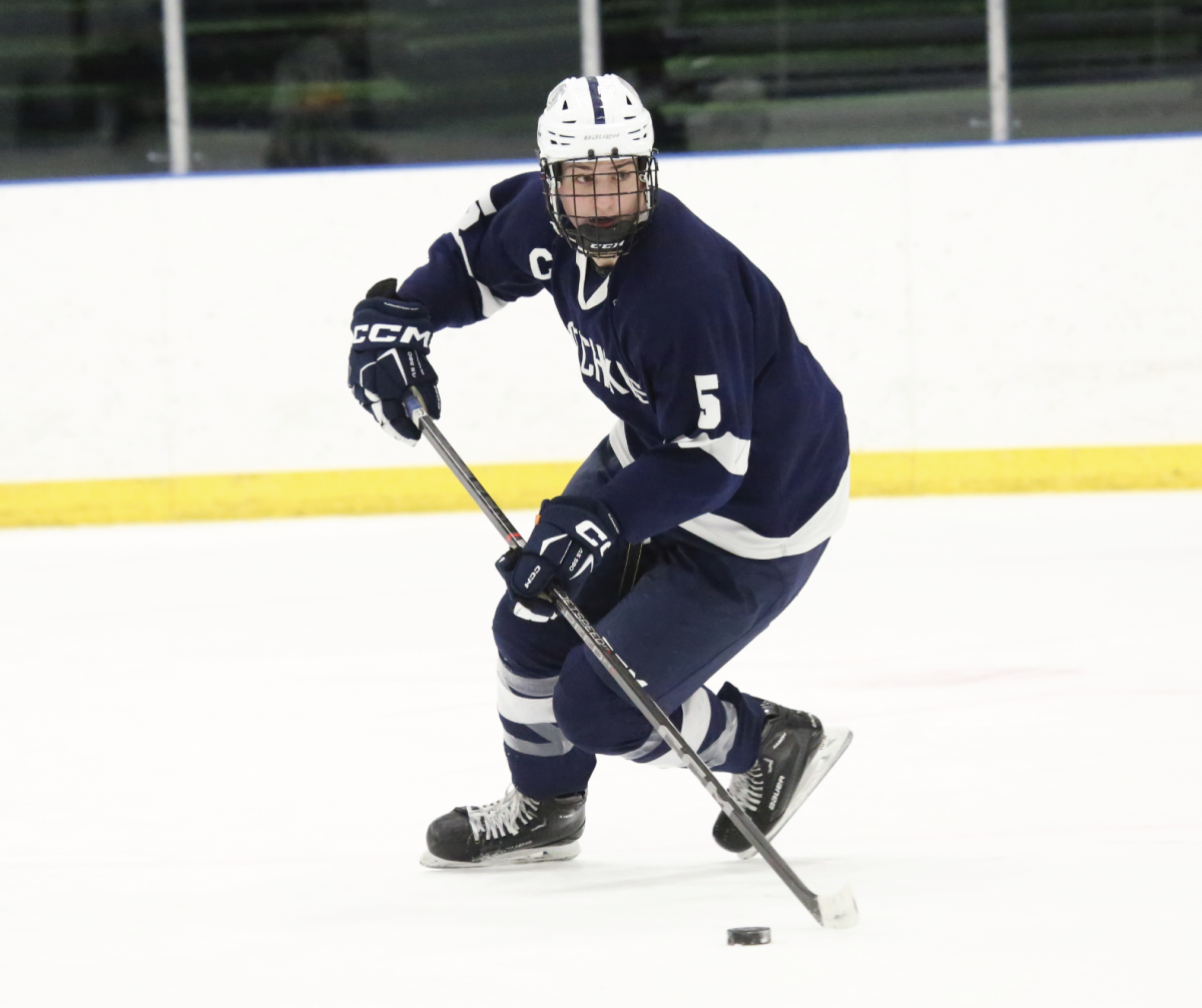 Buenzow announced his commitment to Colby College in December.