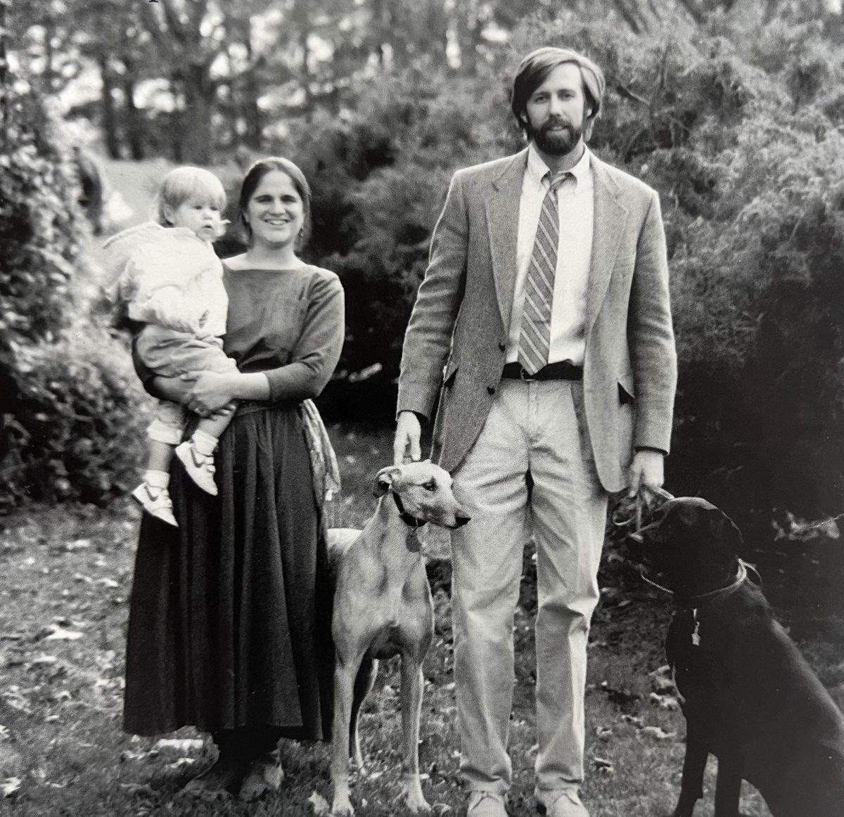 Mr.+and+Mrs.+Cooper+and+their+family+in+a+Mischianza+photo+from+the+early+1990s.