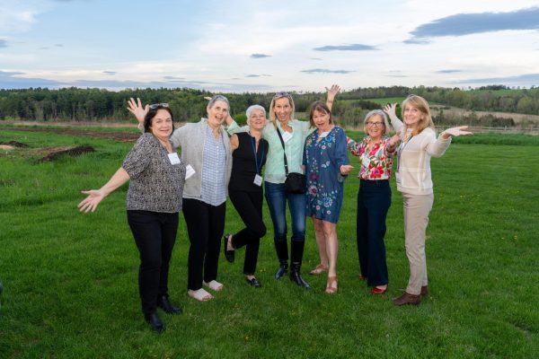 Alumnae gathered at Fairfield Farm for dinner and toasts to close out the weekend festivities.
