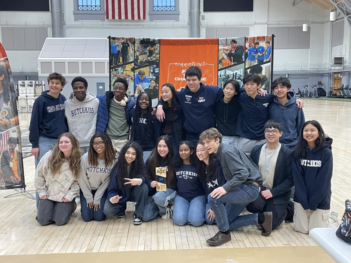 The Gearcats pose at the Hartford Armory Qualifier.